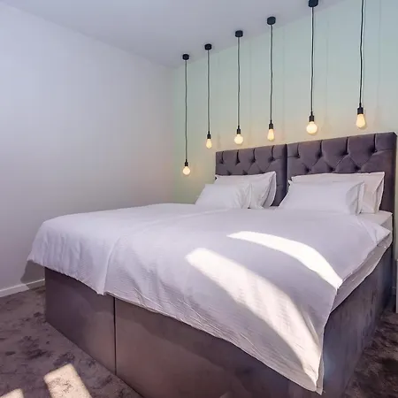 Luxurius Aria With Heated 45sqm Pool, Jacuzzi And Seaview *