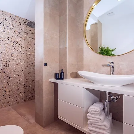 Luxurius Aria With Heated 45sqm Pool, Jacuzzi And Seaview * Kaštela