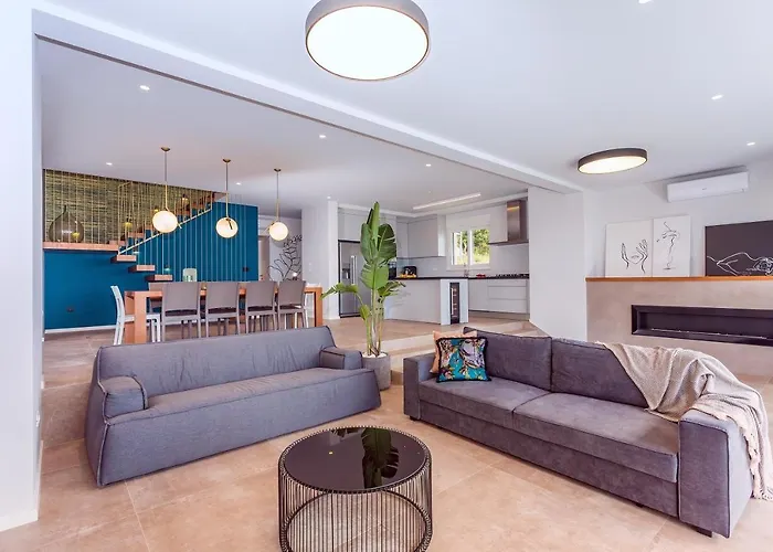 וילה Luxurius Aria With Heated 45sqm Pool, Jacuzzi And Seaview *