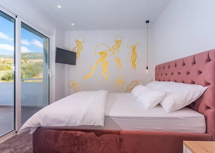 וילה Luxurius Aria With Heated 45sqm Pool, Jacuzzi And Seaview *