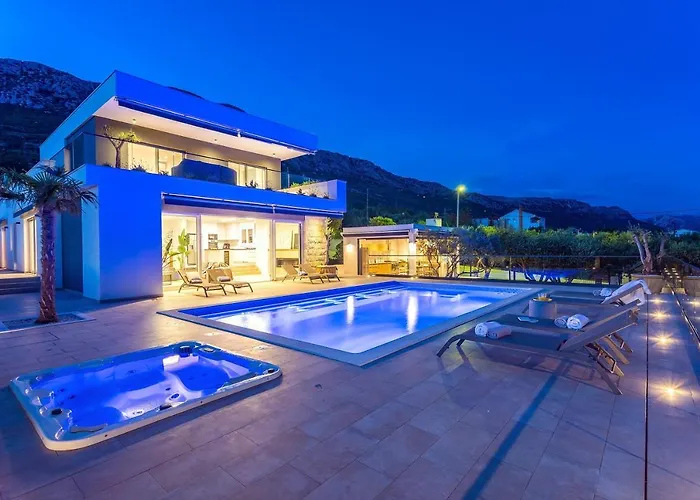 וילה Luxurius Aria With Heated 45sqm Pool, Jacuzzi And Seaview *